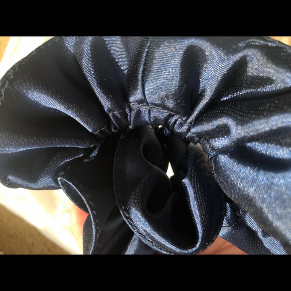 2 x Satin Scrunchies - Cream and Navy NWOT - Picture 11 of 12